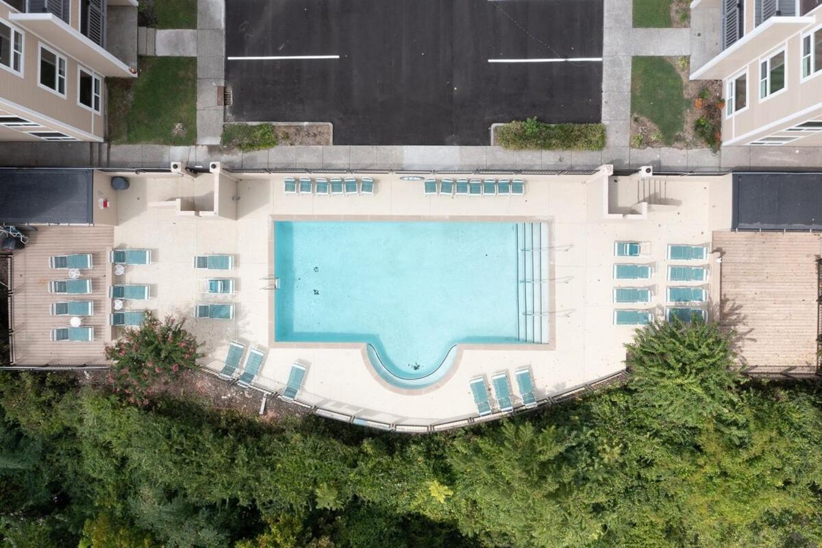 Walk To Broadway Riverfront Condo With Pool NashvilleNashville  Kültér fotó